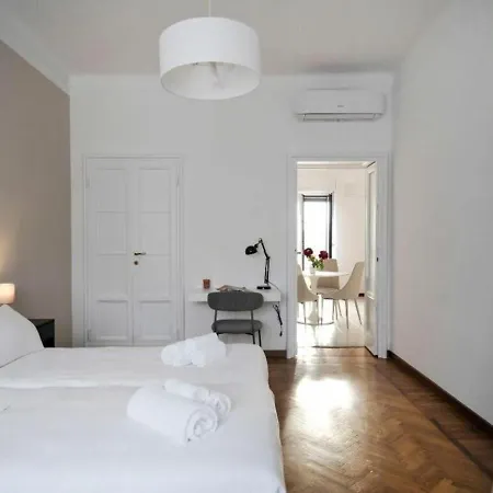 Marche Halldis Milan